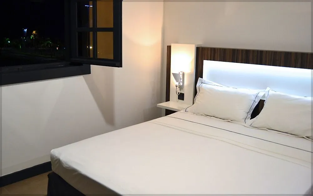 ** Hotel Residence Fort Savane Martinique